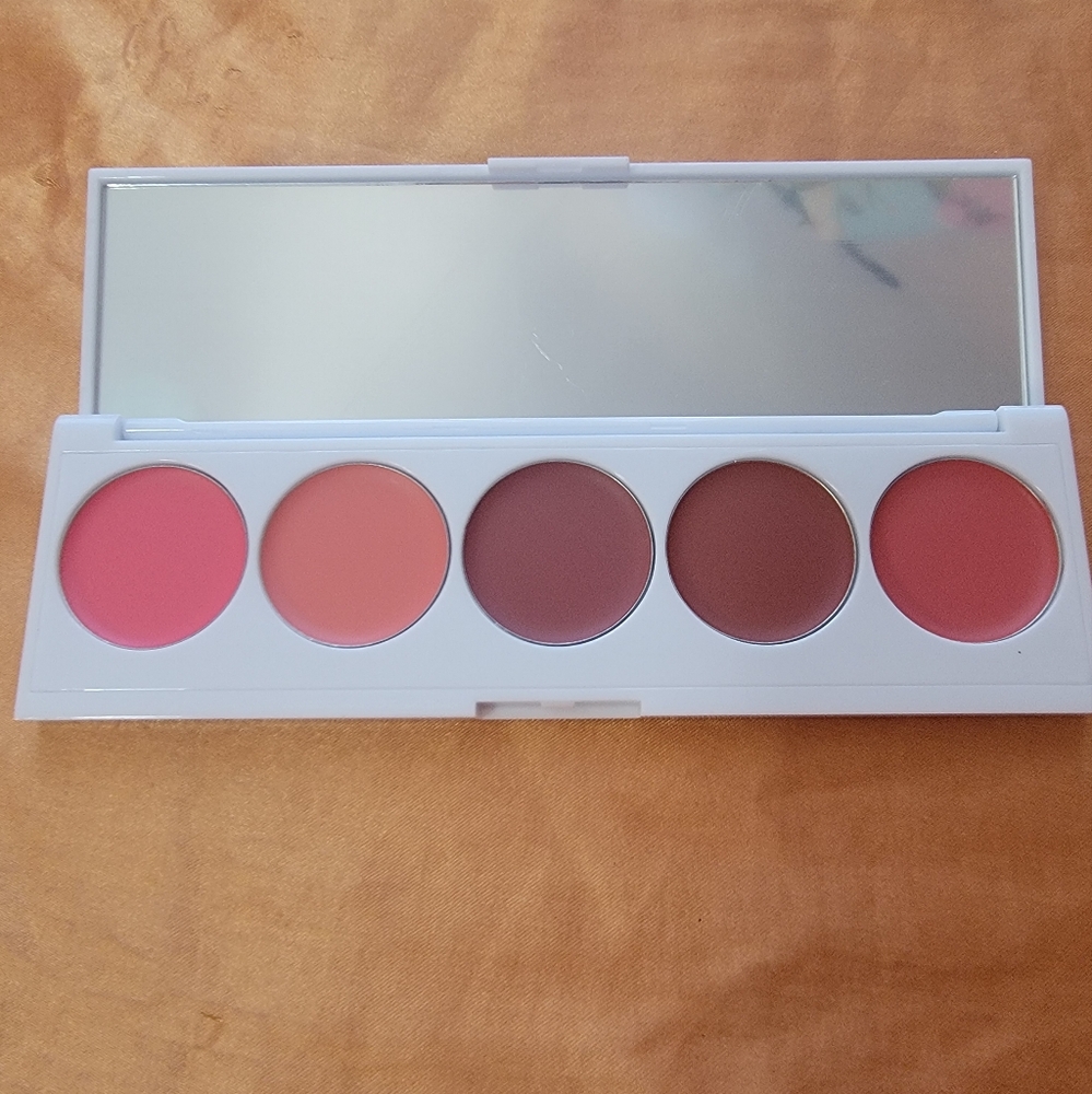 NIB Seraphine Botanicals Rhubarb + Rose Creamy Lip & Cheek Palette